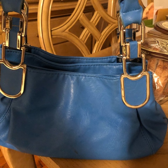 nomame Handbags - Elegant Blue Shoulder Bag with Gold Hardware